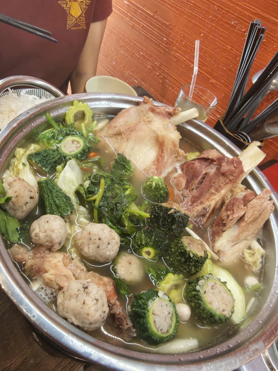Lẩu Cua Đồng Hột Vịt Lộn Cậu Cả